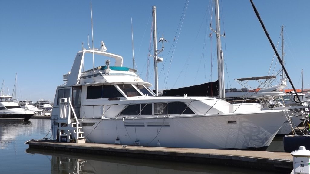 1977 pacemaker 46 motor yacht